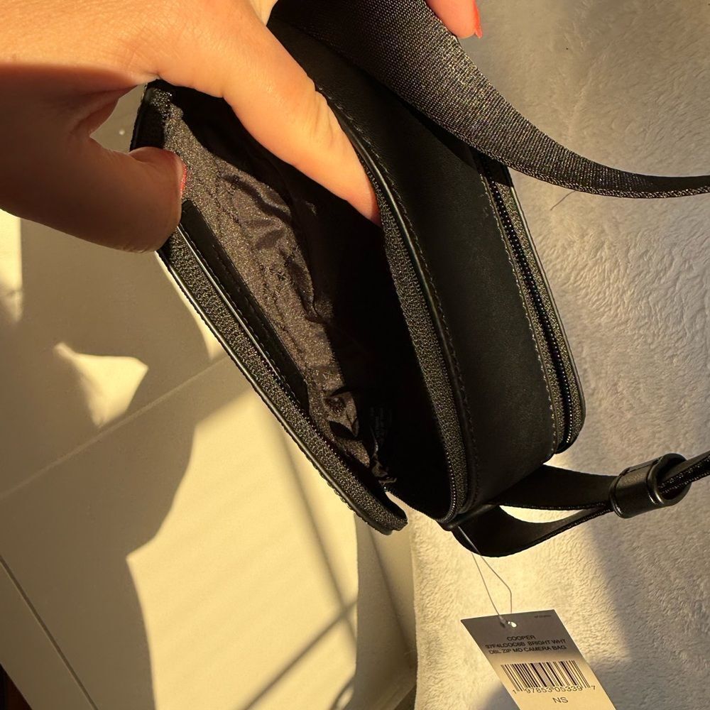 Michael Kors Cooper Double Zip Camera Crossbody - Picture 10 of 11